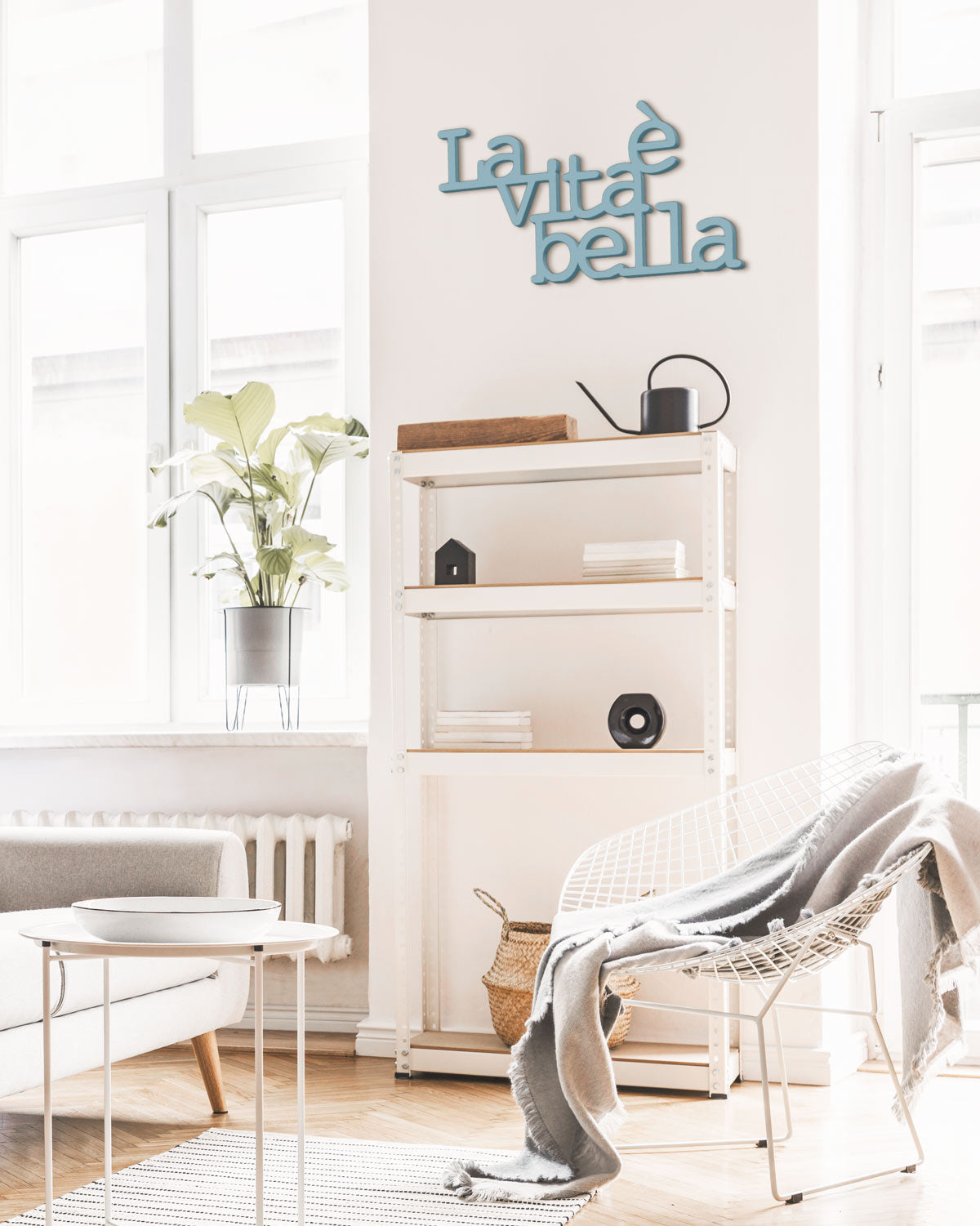scritta in legno decorazione casa la vita è bella idea regalo #colore_azzurro-polvere