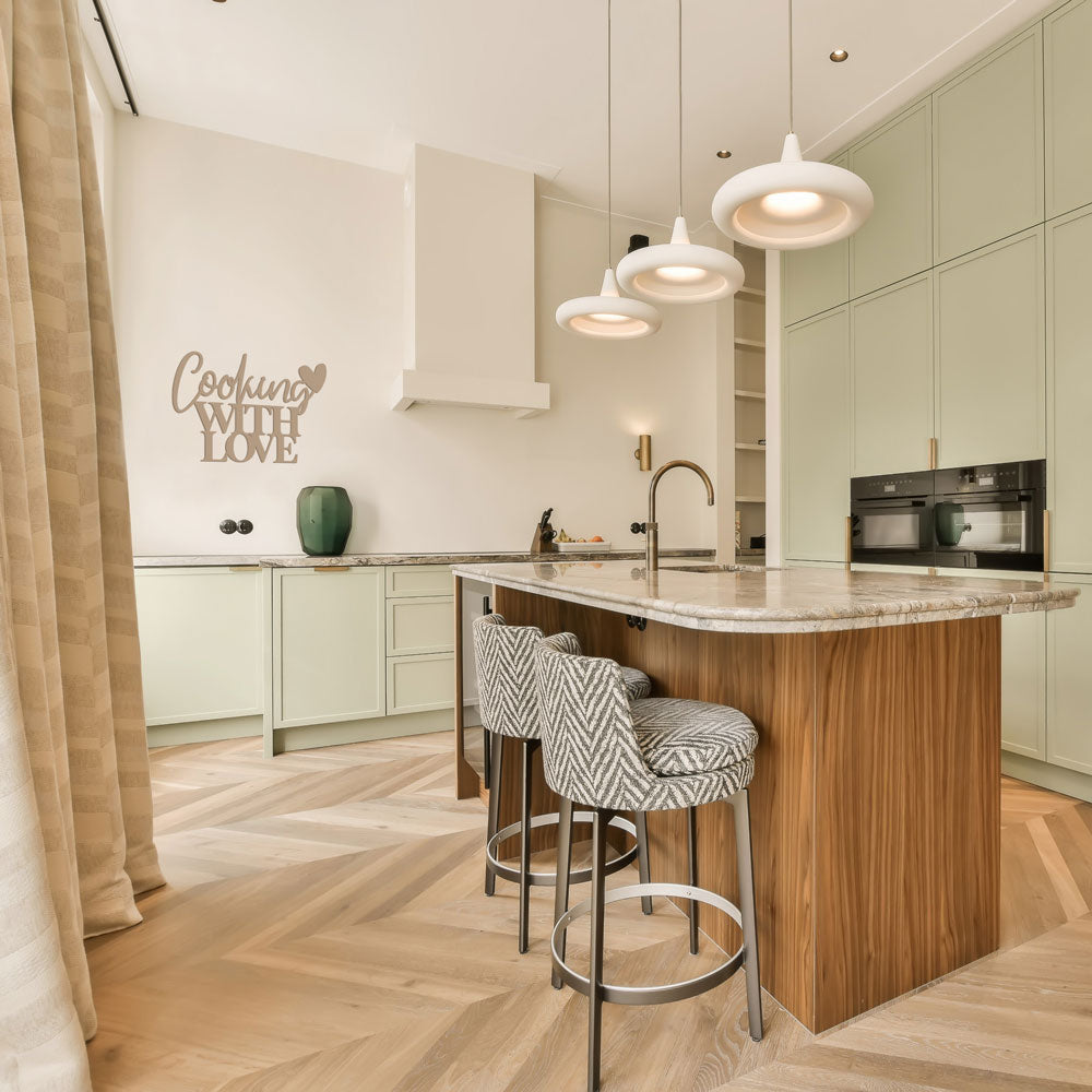 Scritta in Legno Cooking with love
