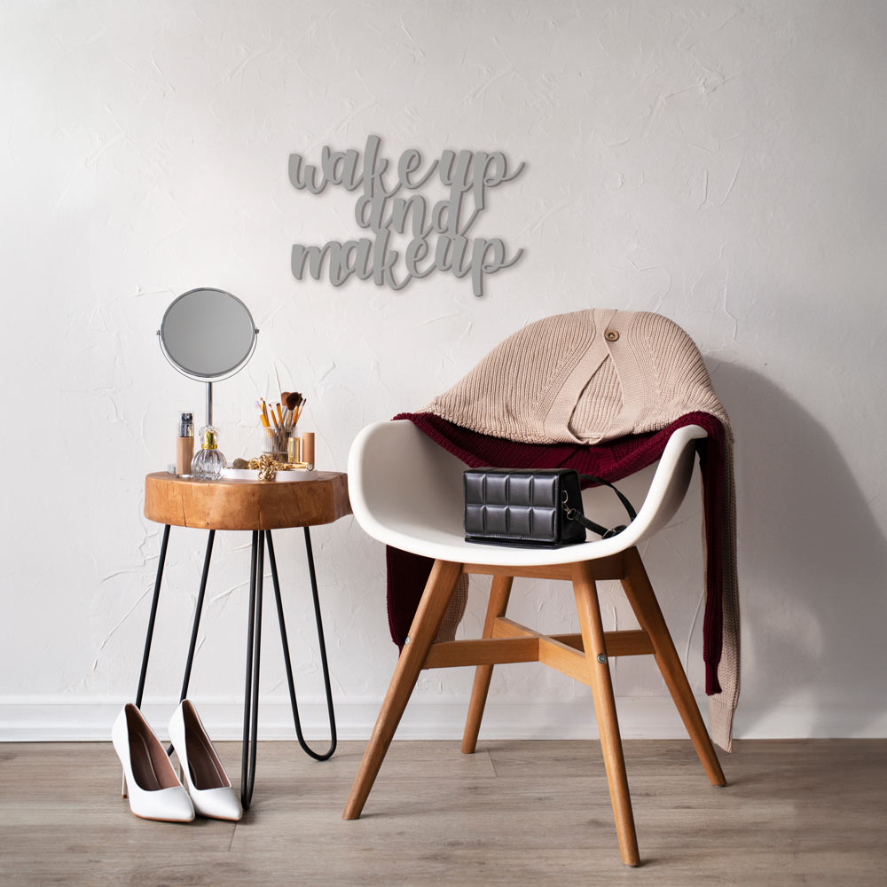 Scritta in Legno Wake up and Make up