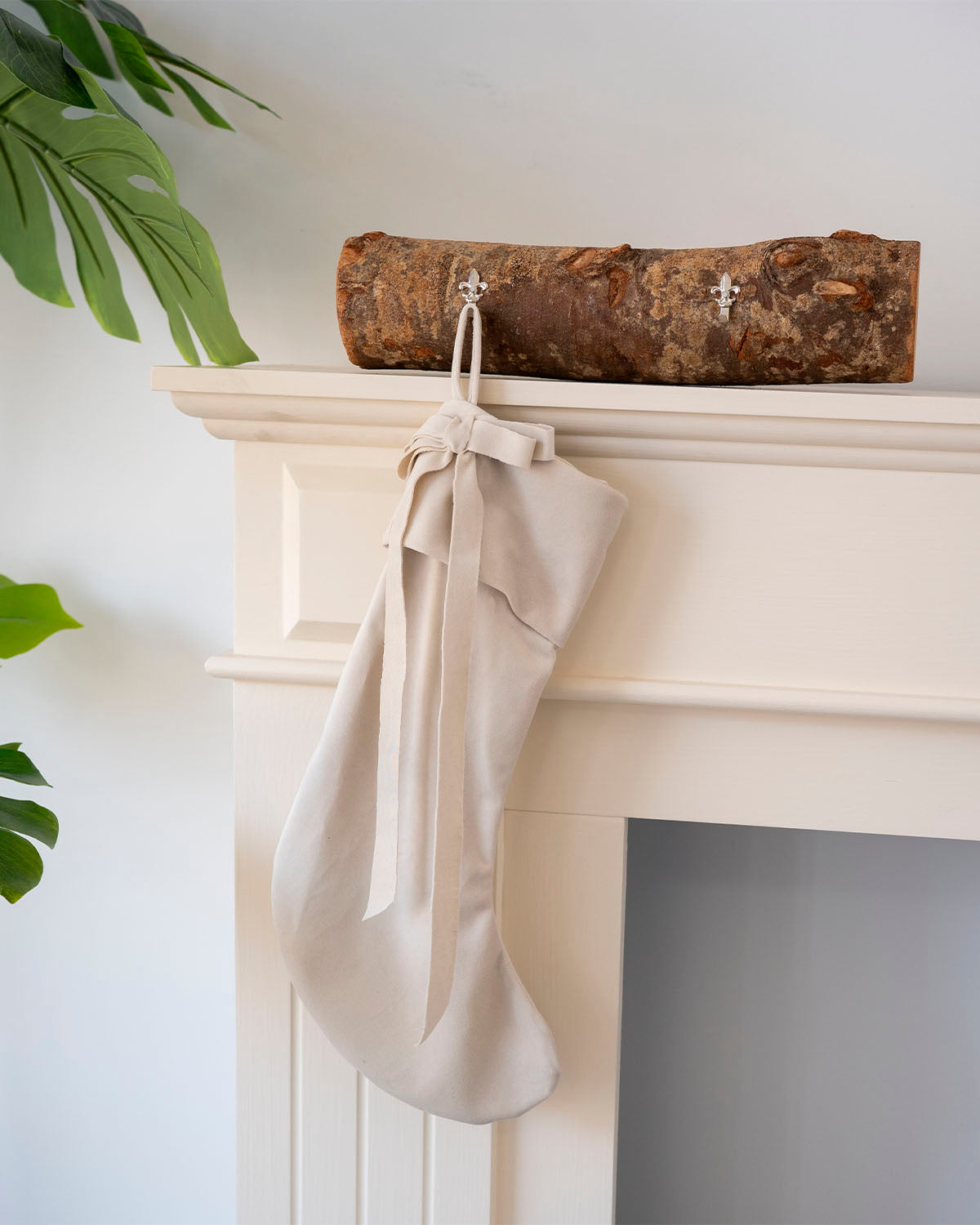 decorazione natalizia befana calza in velluto fatta a mano #colore_bianco