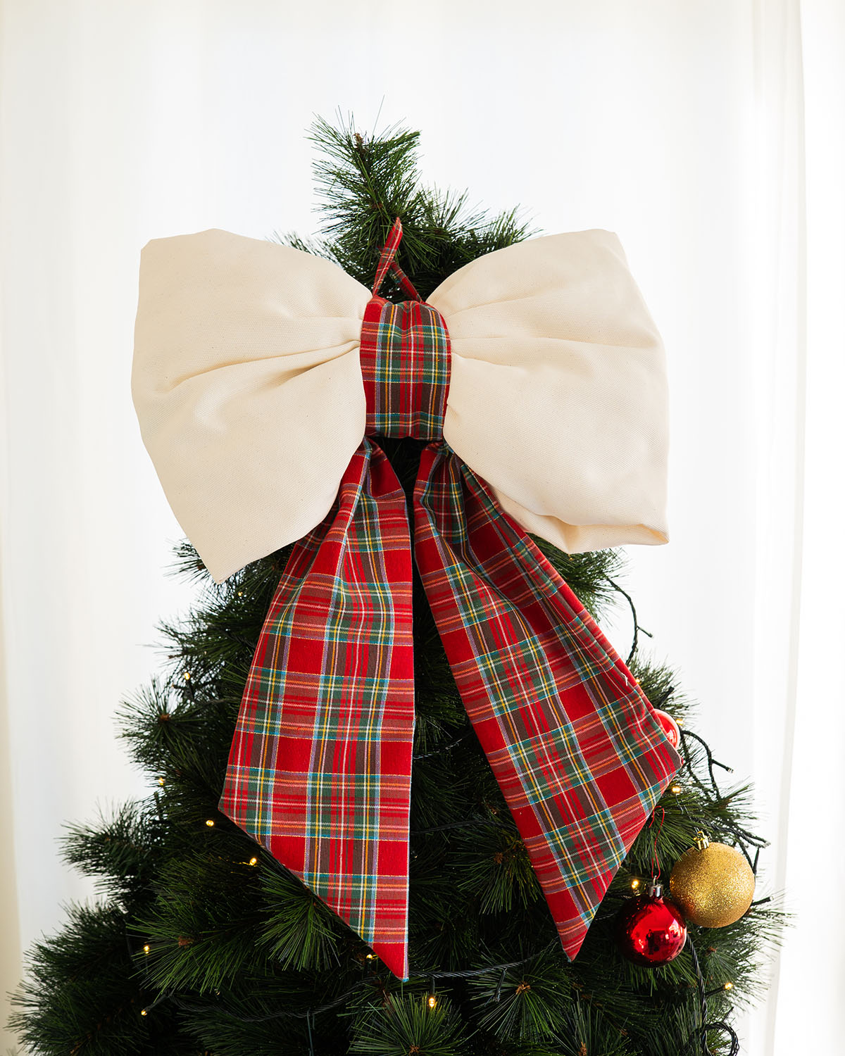 decorazione natalizia, fiocco tartan fuoriporta #colore_bianco