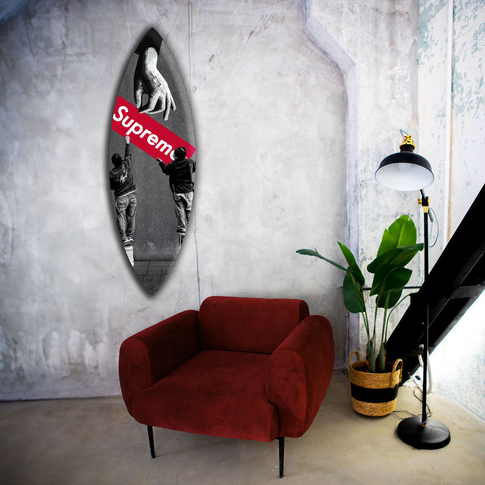 Round noticeboard shelf