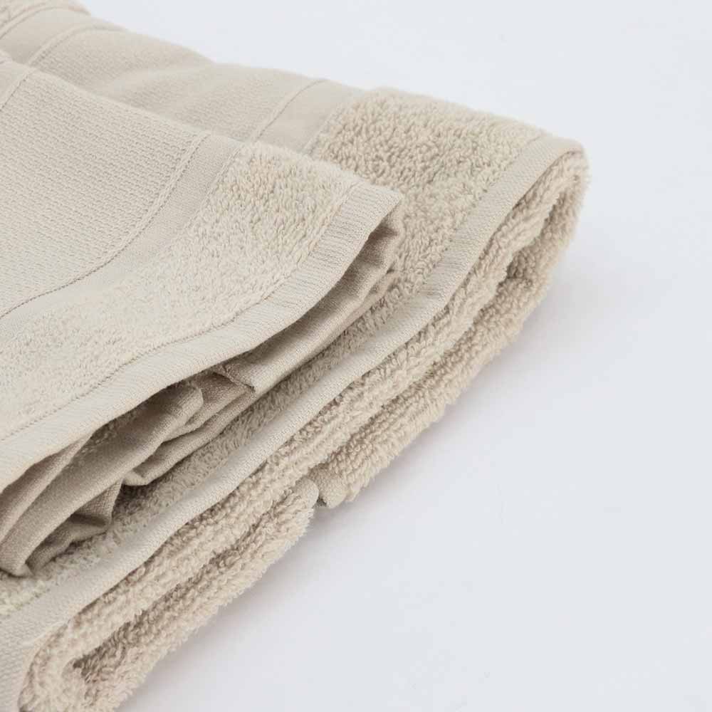 "Aida" Towel Set