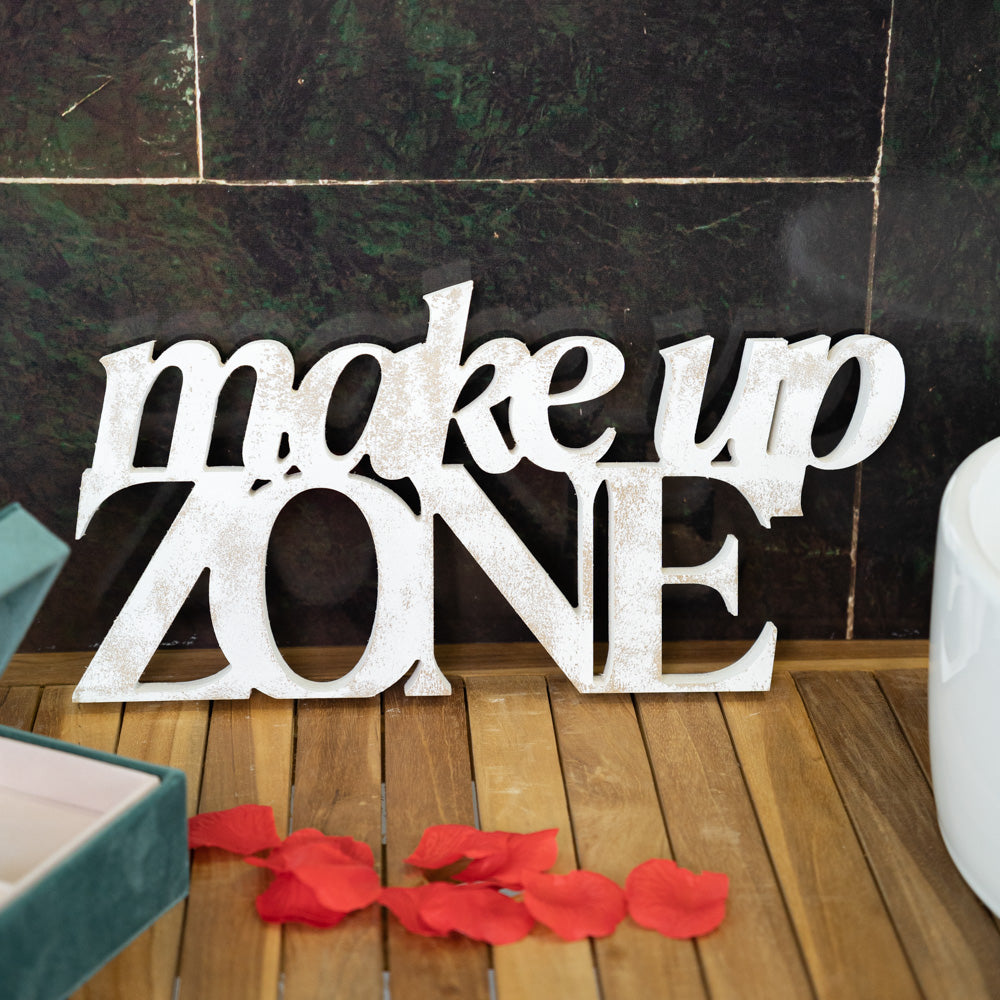 Targa in Legno Make Up Zone