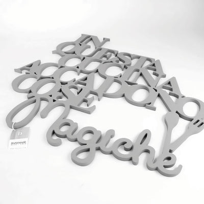 Scritta in Legno In cucina cose Magiche