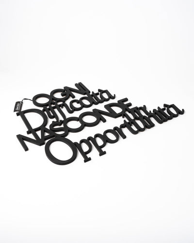 Scritta Difficoltà e oppurtunità