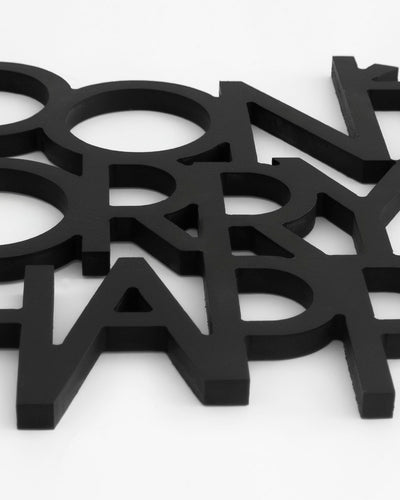 scritta in legno decorazione da appendere dont' worry be happy 
 