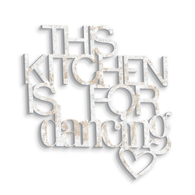 Scritta in Legno This Kitchen is for dancing