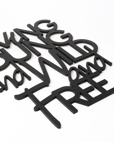 Scritta in legno Young, wild and free