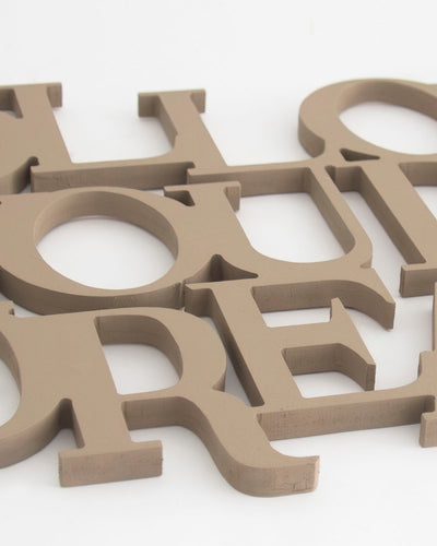 decorazione in legno follow your dreams scritta da appendere #colore_tortora