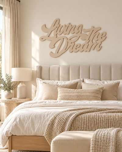 Scritta in legno Living the Dream