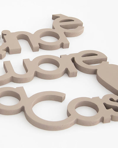 scritta in legno la cucina è il cuore della casa, decorazione da appendere in cucina, arredamento moderno 