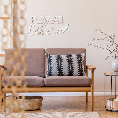 Scritta in Legno Pensati Libera