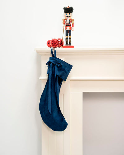 decorazione natalizia befana calza in velluto fatta a mano 