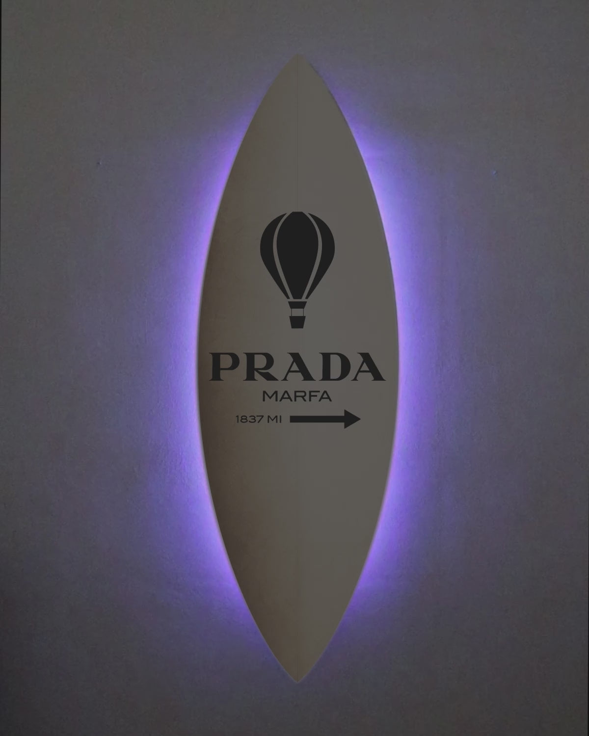 Surfboard Minimal Couture