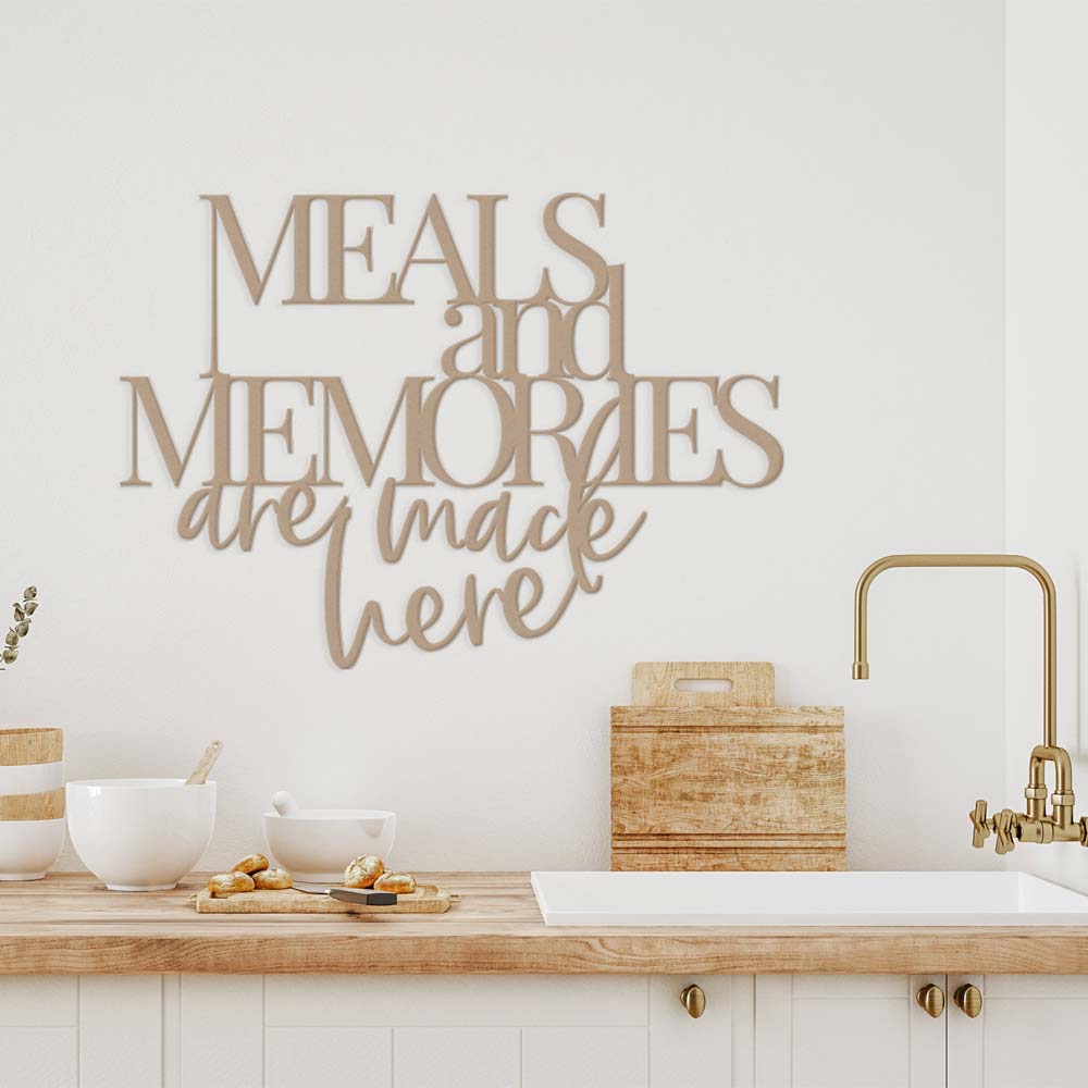 Scritta in legno Meals and Memories