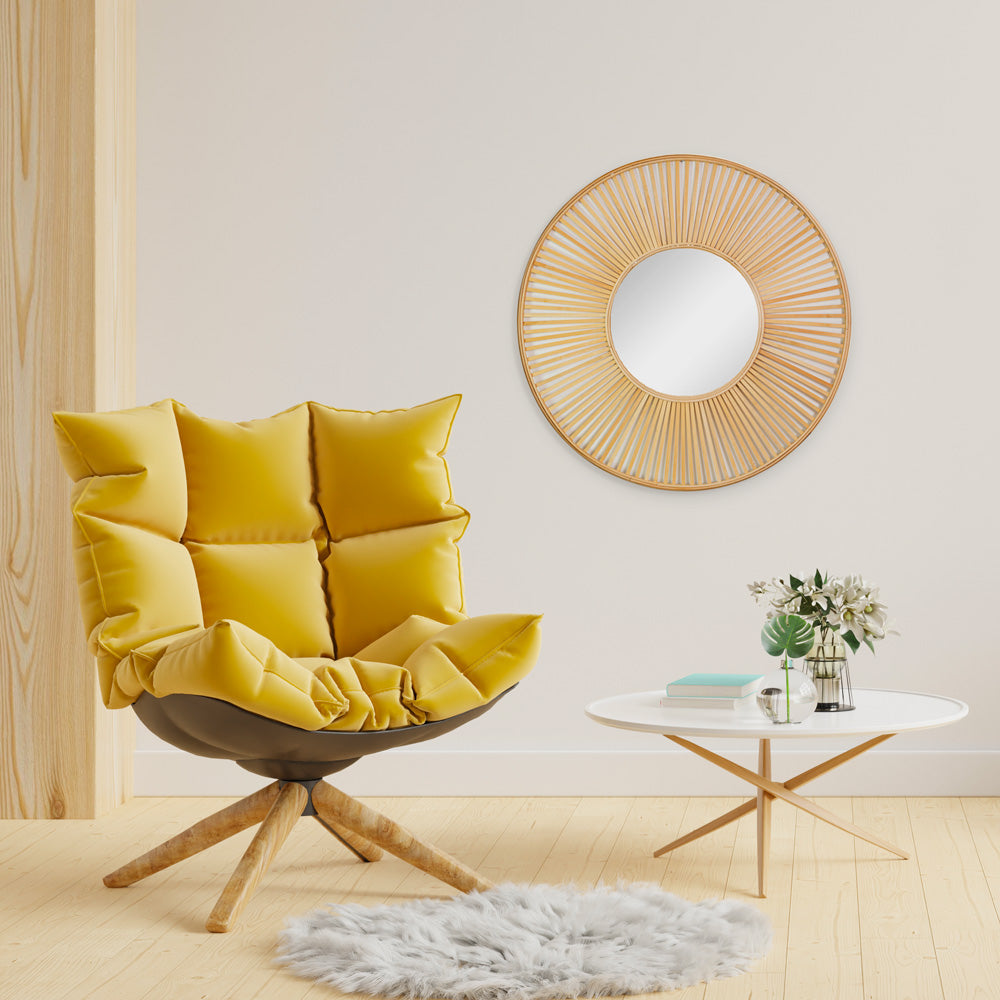 Round mirror in bamboo