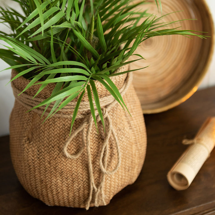 Imitation jute rope planter in natural cement