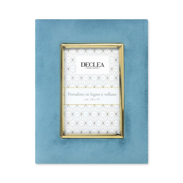 Photo frame in powder blue velvet and wood