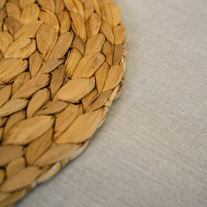 Water hyacinth placemat
