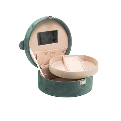Round jewelery box in green velvet