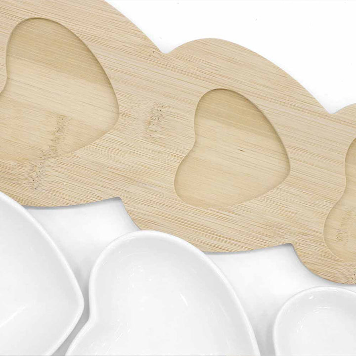 Set of 3 heart-shaped bowls with tray