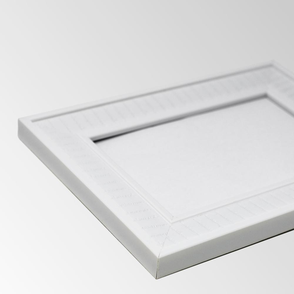 Calid white photo frame