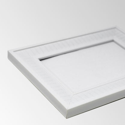 Calid white photo frame