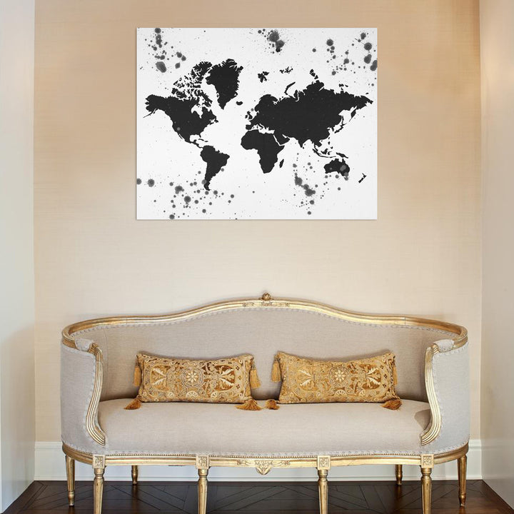 World in black&white (5891319660693)