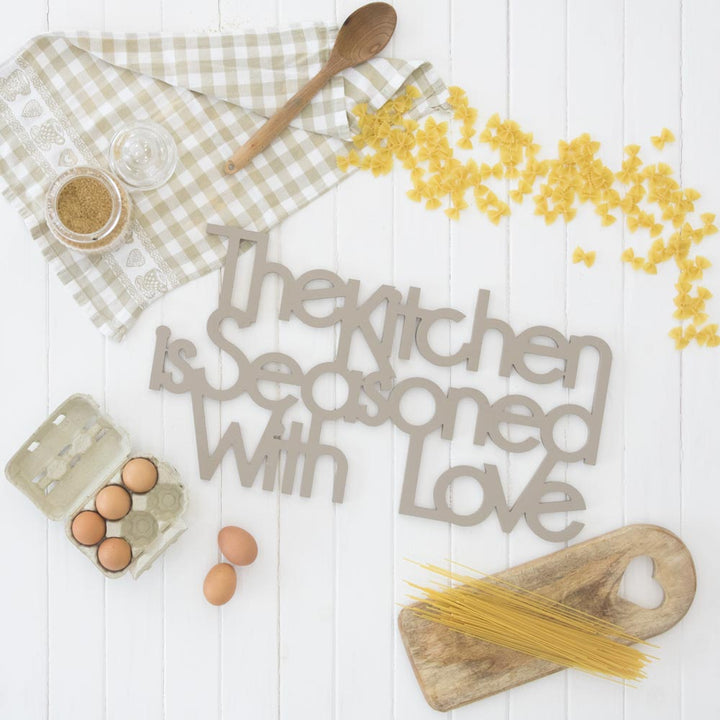 Kitchen & Love